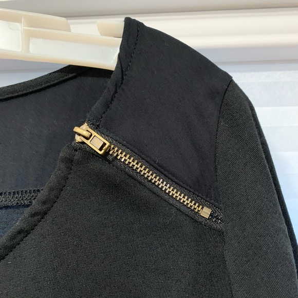 Merona 3/4 sleeve black top with left shoulder zip detail - Picture 3 of 3